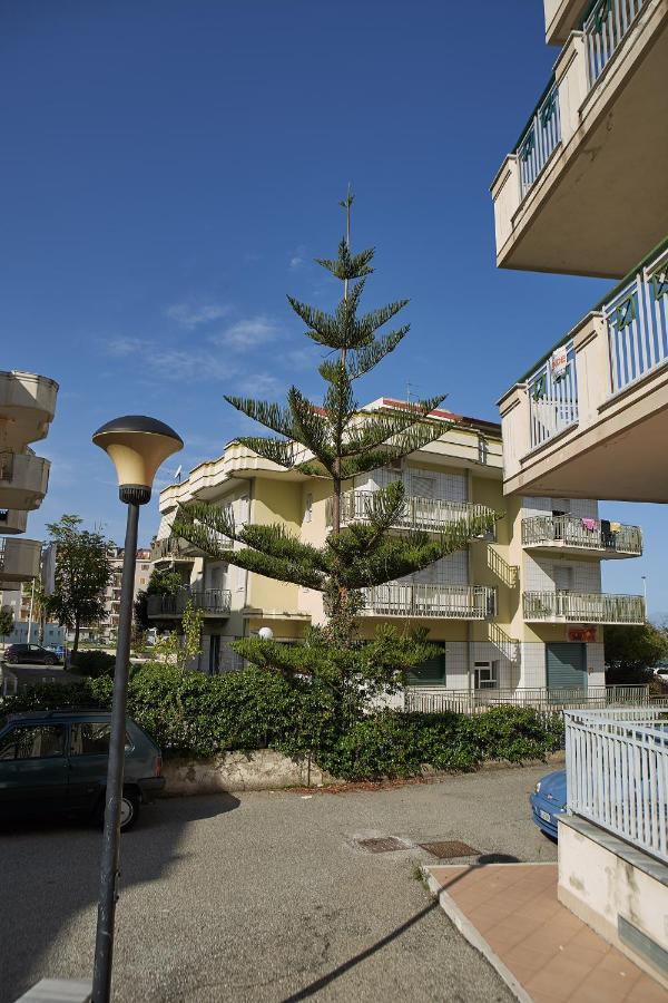 Rossano Stazione B&B Mary Grace מראה חיצוני תמונה