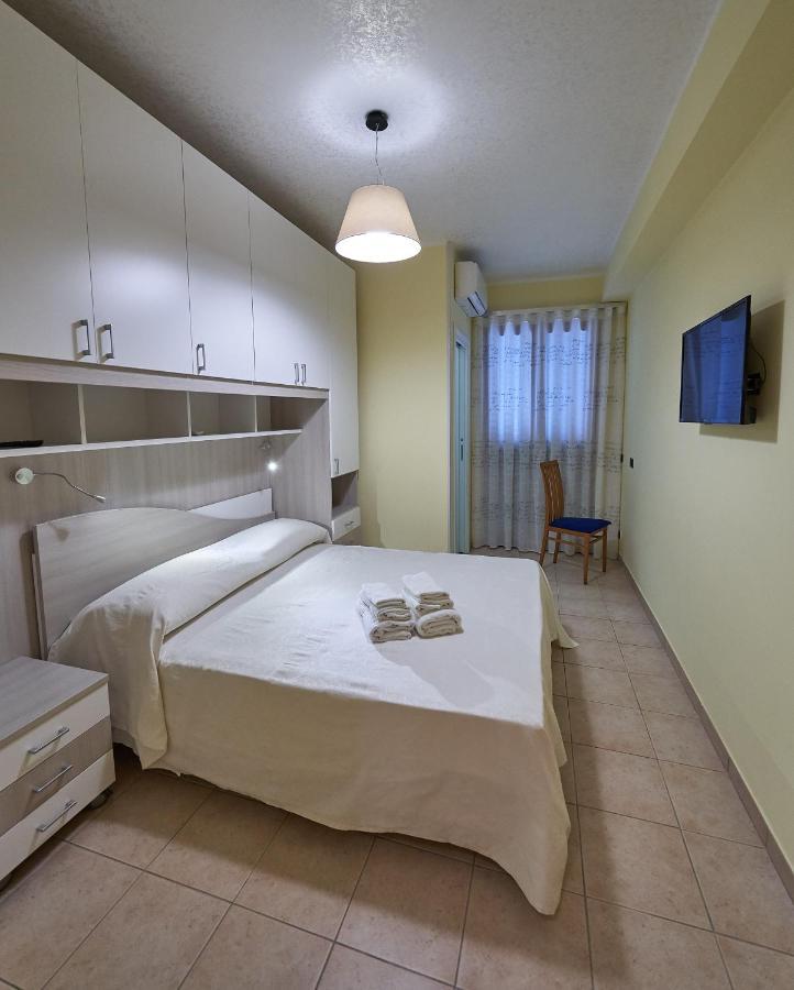 Rossano Stazione B&B Mary Grace מראה חיצוני תמונה