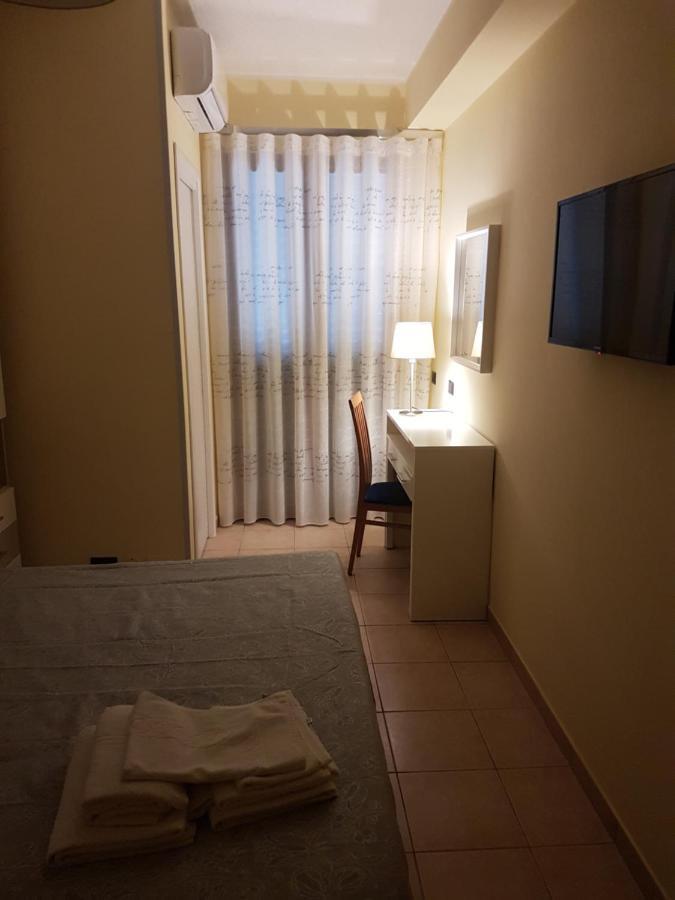 Rossano Stazione B&B Mary Grace מראה חיצוני תמונה