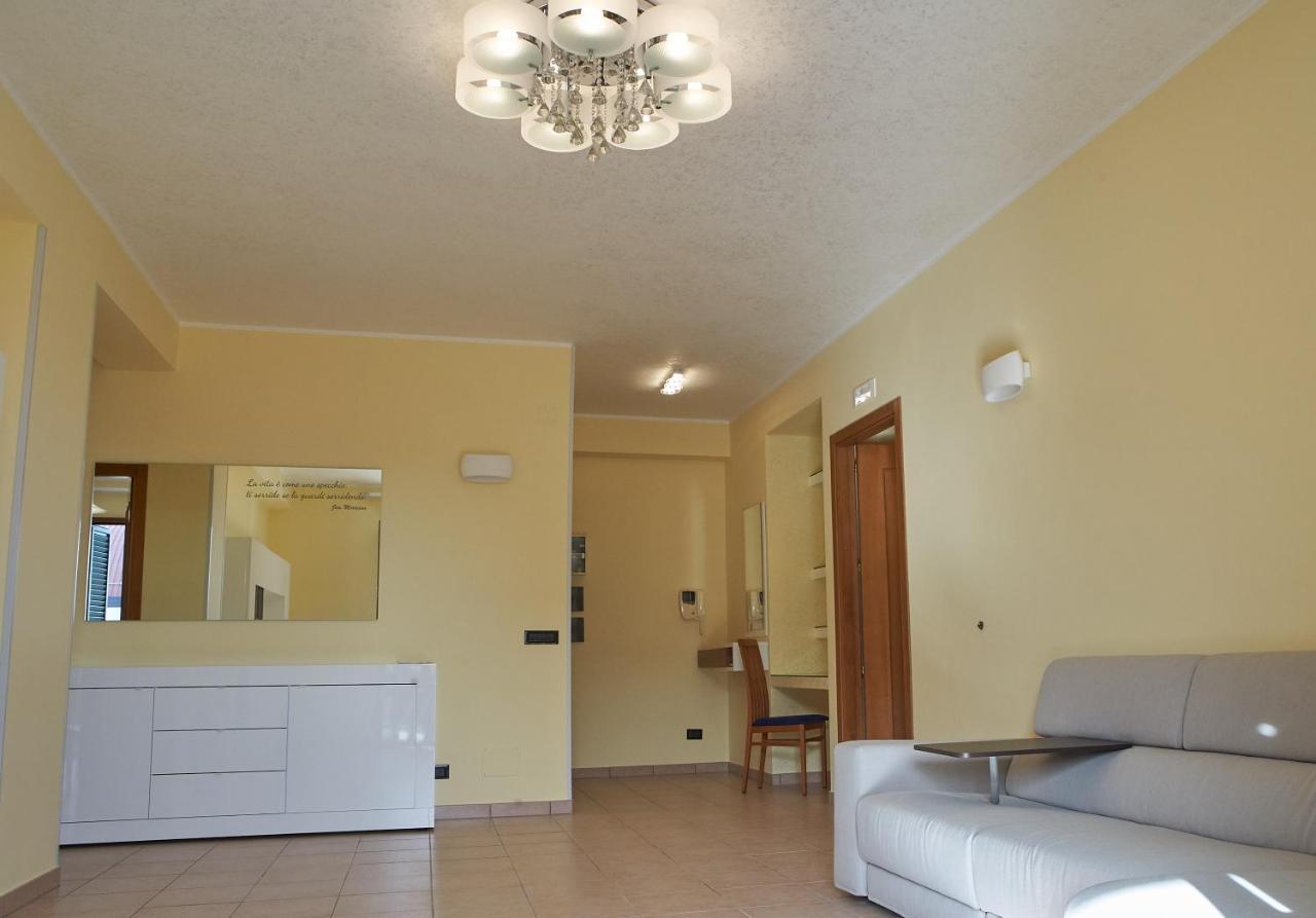 Rossano Stazione B&B Mary Grace מראה חיצוני תמונה